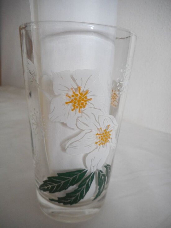 MCM Peanut Butter Drinking Juice Glass Tumbler Christmas rose Estate find 5" #3 - Picture 1 of 3